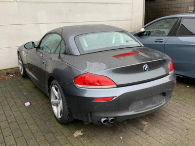 Z4sDrive28i-2.jpg
