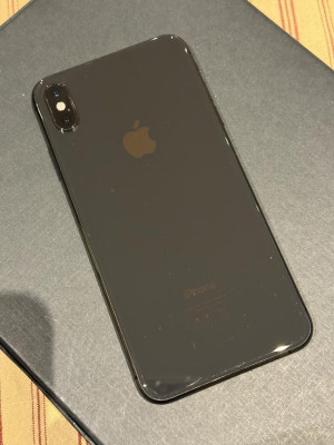 iPhone XS Max 256GB Back.jpg