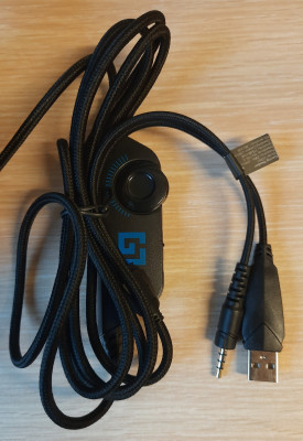 02 Headset.jpg
