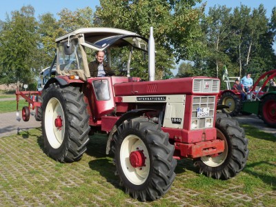 international-harvester-1046-gebaut-1971-78-67849.jpg